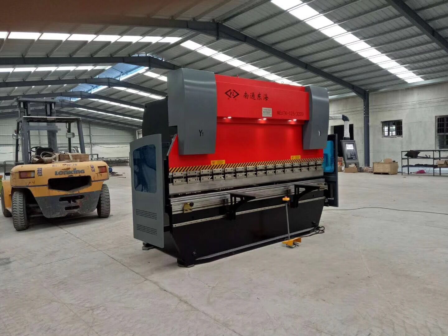 東海數控折彎機