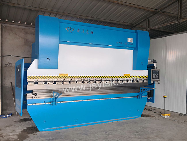 WE67K-125/4000數(shù)控折彎機(jī)